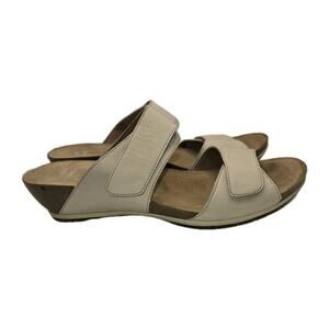 Dansko Vienna Slide Sandals Size 9.5-10 (40) Light Tan Wedge Slip Ons